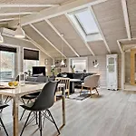 Lakolk Xii Denmark * Romo