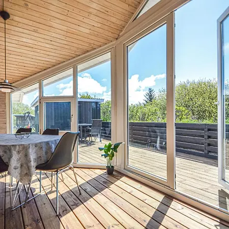 Amazing Home In Rømø With Sauna *