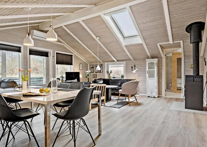Lakolk Xii Denmark * Romo